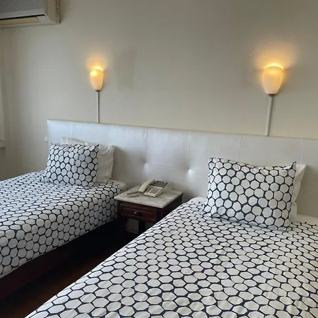 ホテル Brites シャヴェス